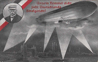 Zeppelin Untern Himmel dicht zieht Deutschlands Strafgericht