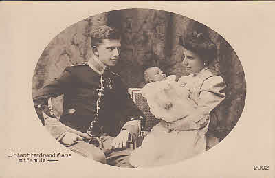 Infant Ferdinand Maria mit Familie